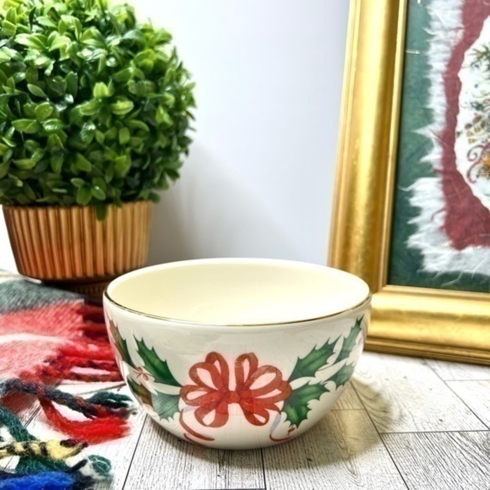 Lenox American By Design Holiday Bowl Green Holly & Red Ribbon Gold Trim